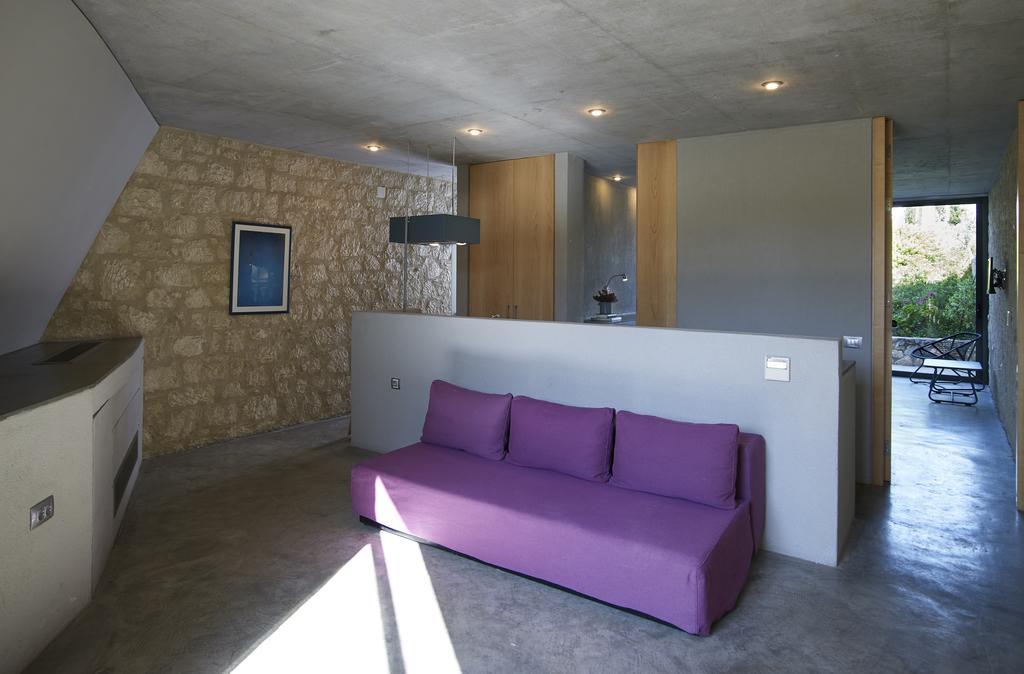 Hotel Leivatho